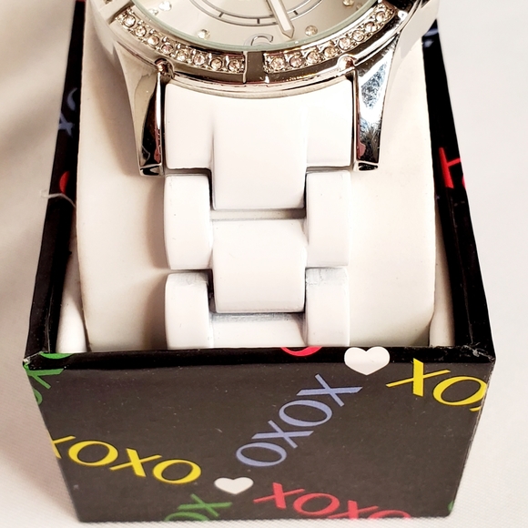 XOXO Women's White Alloy Band With Crystal Stones - Picture 3 of 4